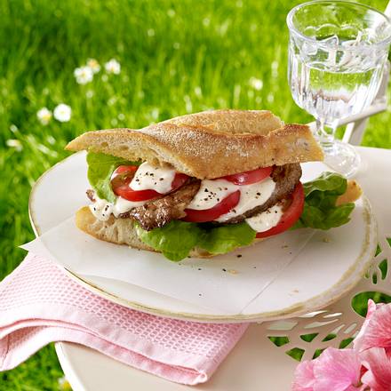 Steakburger vom Grill Rezept Steakburger vom Grill Rezept