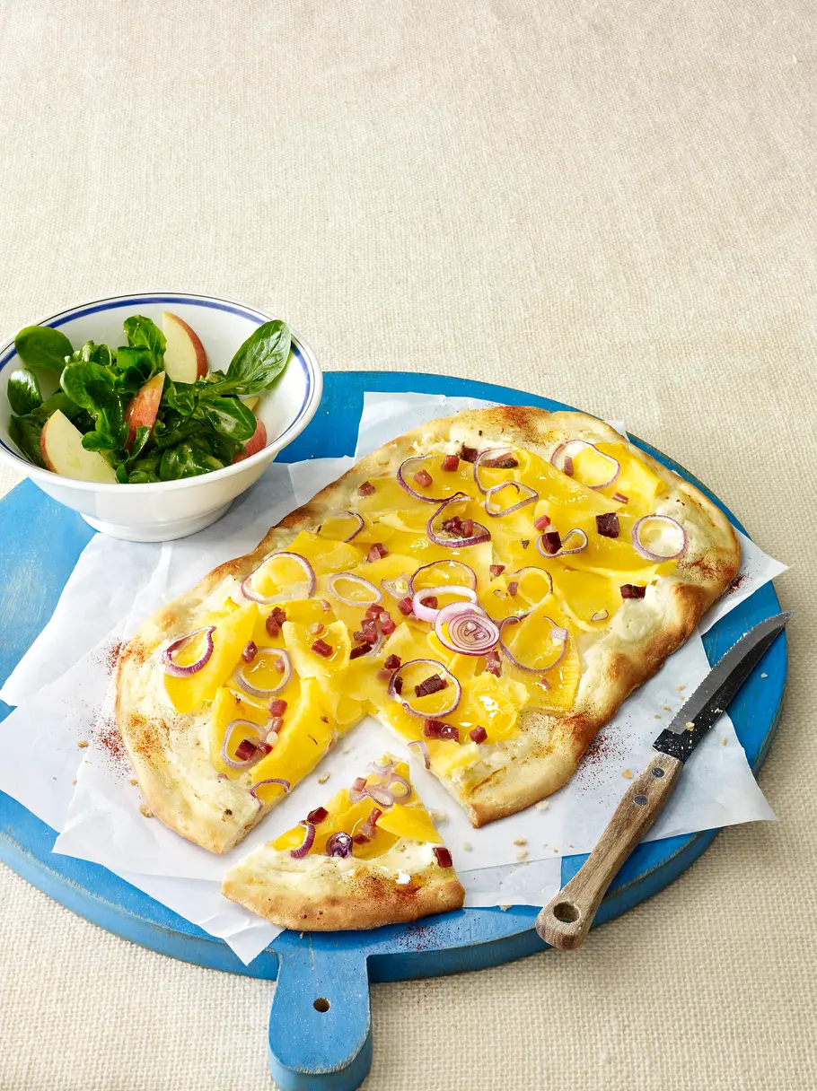 Steckrüben-Flammkuchen Rezept Steckrüben-Flammkuchen Rezept