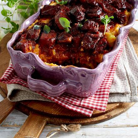 Steckrüben-Gulasch-Pie Rezept