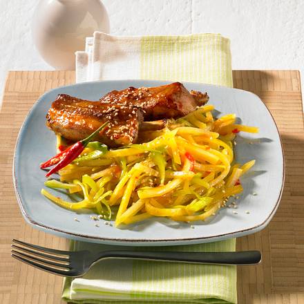 Steckrübengemüse asiatisch zu Rippchen Rezept Steckrübengemüse asiatisch zu Rippchen Rezept