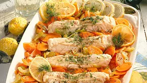 Steinbeißer auf Gemüse Rezept - Foto: LECKER @ Bauer Media Group Steinbeißer auf Gemüse Rezept - Foto: LECKER @ Bauer Media Group