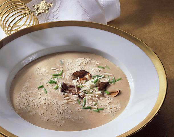 Steinpilz-Schaumsüppchen Rezept Steinpilz-Schaumsüppchen Rezept