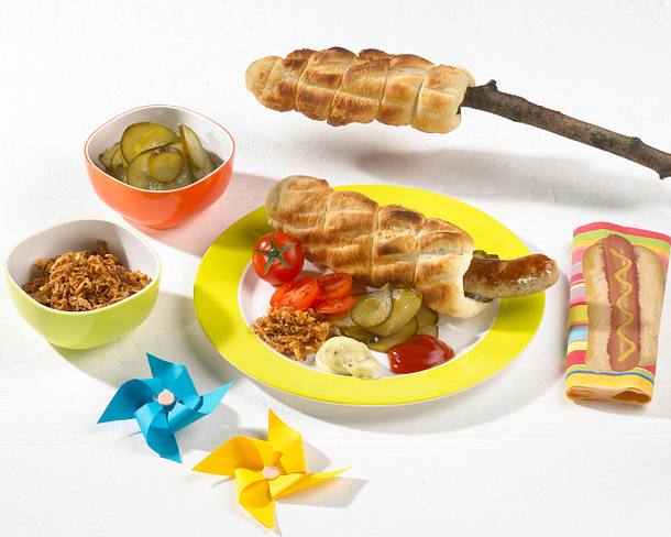 Stockbrot-Hot Dog Rezept Stockbrot-Hot Dog Rezept
