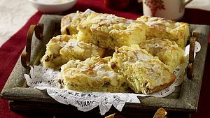 Stollen-Butterkuchen mit Marzipan Rezept - Foto: House of Food / Bauer Food Experts KG