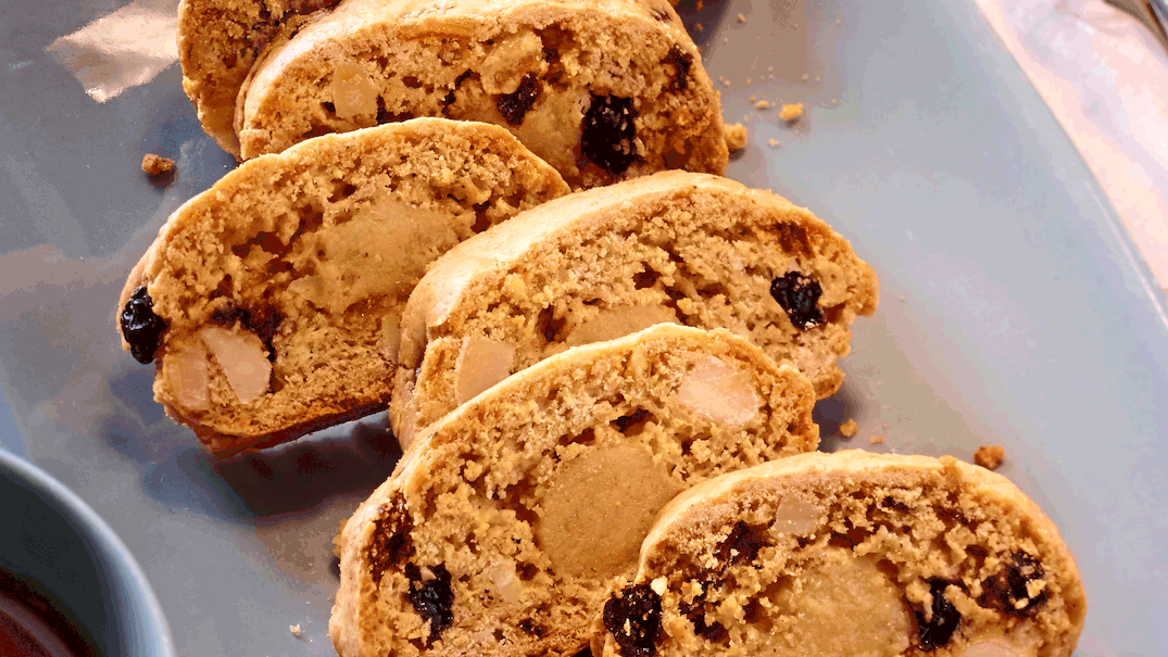 Stollen-Cantuccini Rezept - Foto: LECKER @ Bauer Media Group Stollen-Cantuccini Rezept - Foto: LECKER @ Bauer Media Group