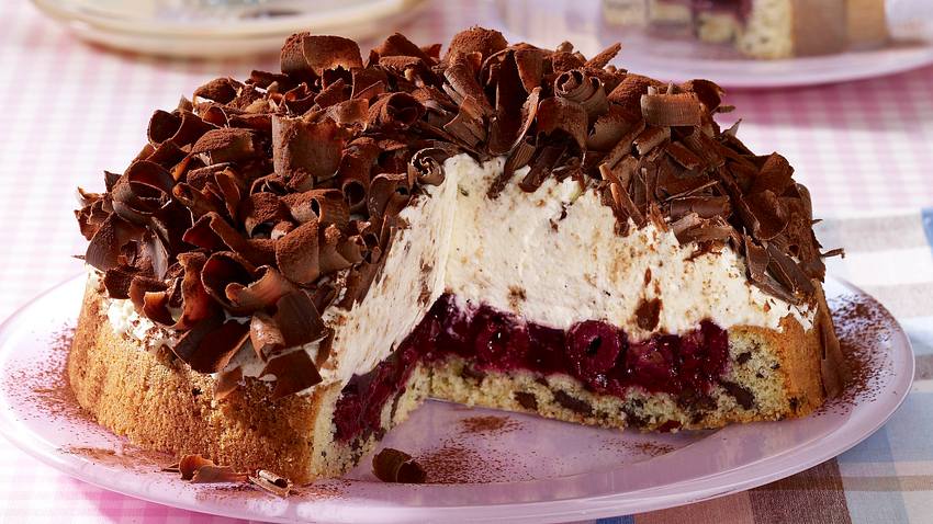 Stracciatella-Kirsch-Torte Rezept - Foto: House of Food / Bauer Food Experts KG