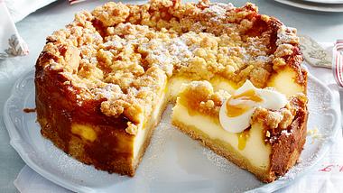 Streusel-Aprikosen-Cheesecake Rezept - Foto: House of Food / Bauer Food Experts KG