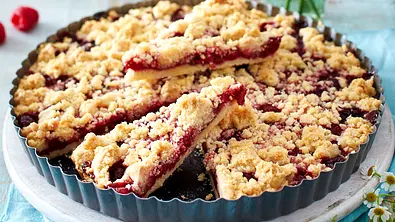 Streuselkuchen mit Himbeeren - Foto: LECKER @ Bauer Media Group