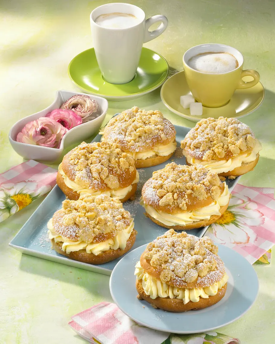 Streuseltaler mit Vanillecreme Rezept