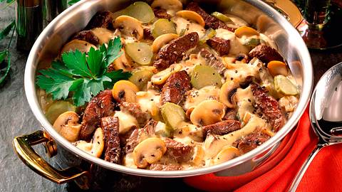 Stroganoff Rezept - Foto: House of Food / Bauer Food Experts KG