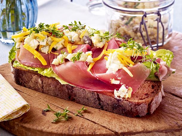 Stulle mit Katenschinken und Eierhäckerle Rezept