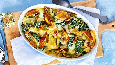 Süddeutsche 5-Zutaten-Küche: Maultaschen-Auflauf Rezept - Foto: LECKER @ Bauer Media Group