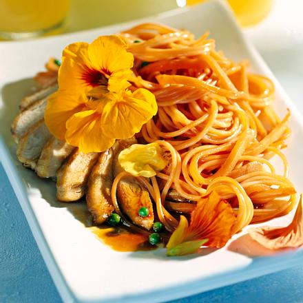 Süß-saure Gemüsenudeln Rezept