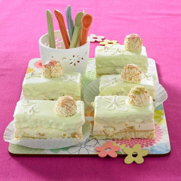 Süße Blümchen-Schnitten Rezept