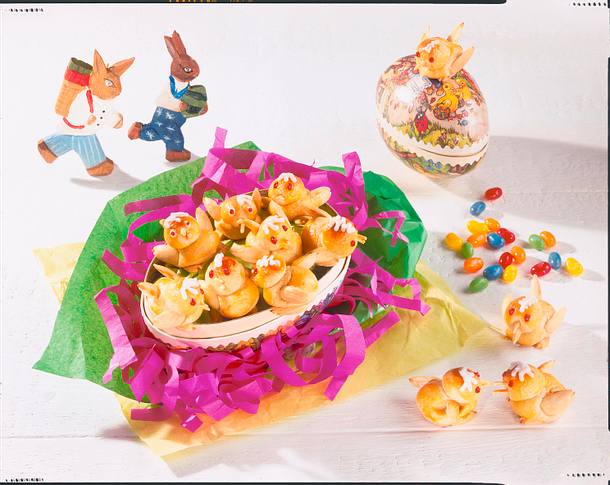 Süße Marzipan-Küken Rezept