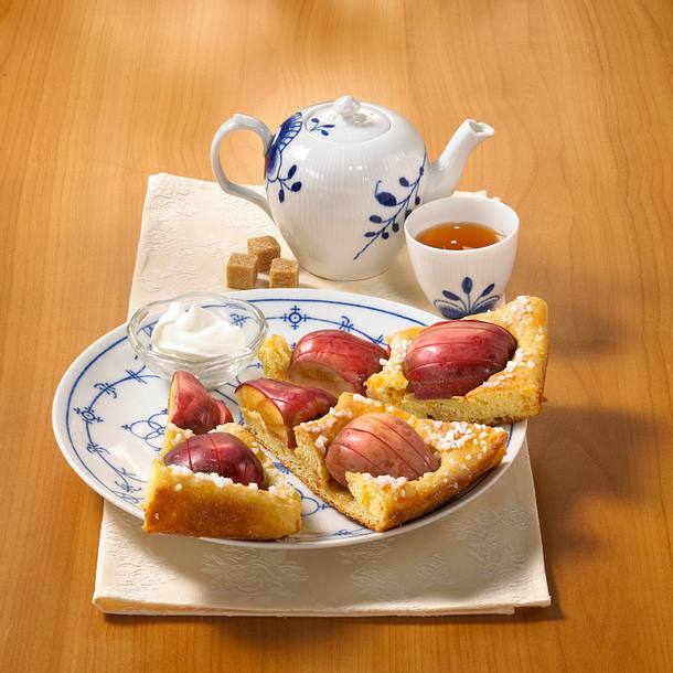 Süßer Apfel-Möhren-Butterkuchen Rezept