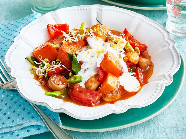 Süßkartoffel-Gemüse-Gulasch Rezept Süßkartoffel-Gemüse-Gulasch Rezept
