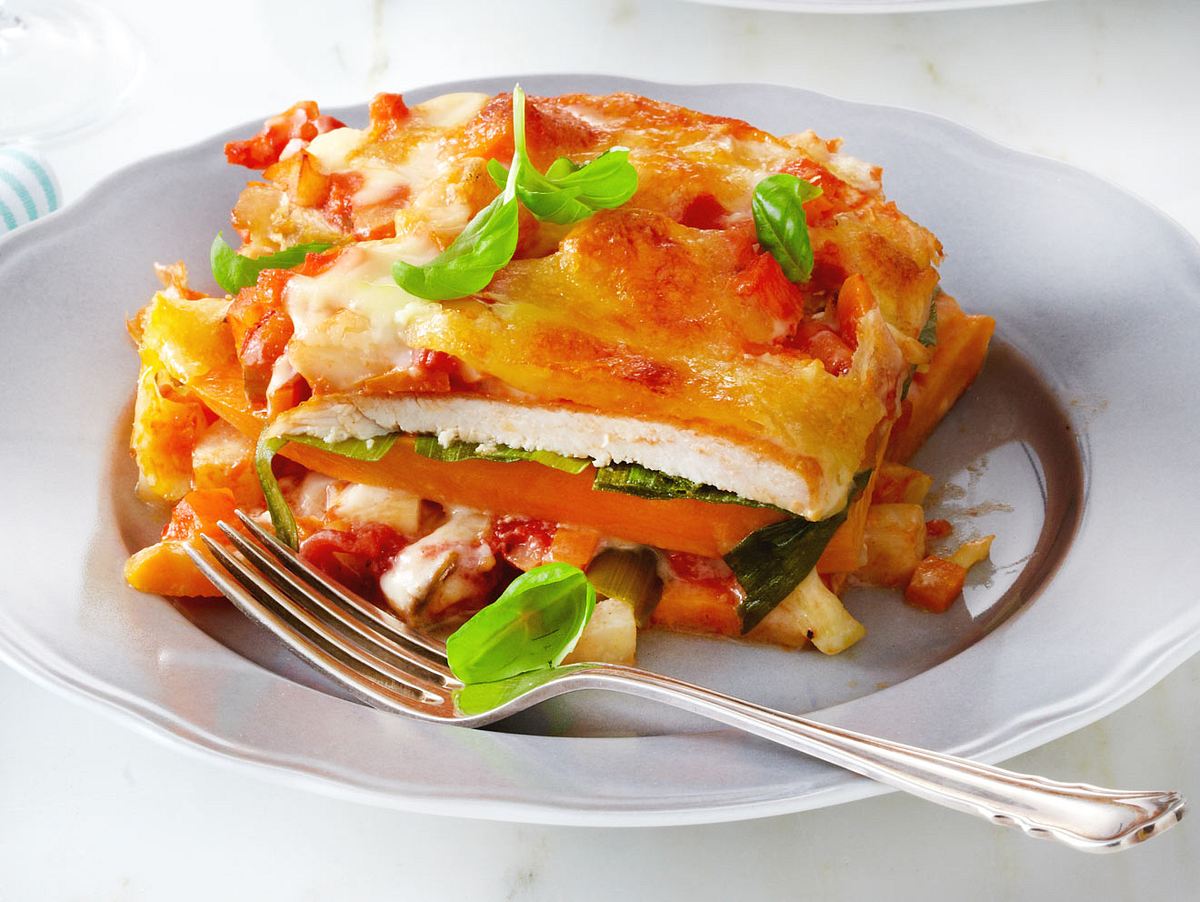 Süßkartoffel-Lauch-Lasagne mit Hähnchen