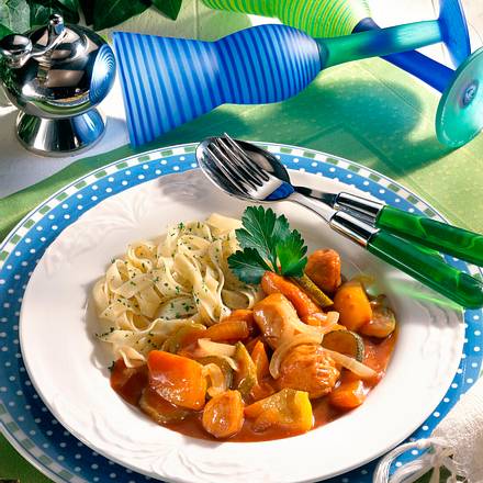 Süßsaures Putengulasch Rezept Süßsaures Putengulasch Rezept