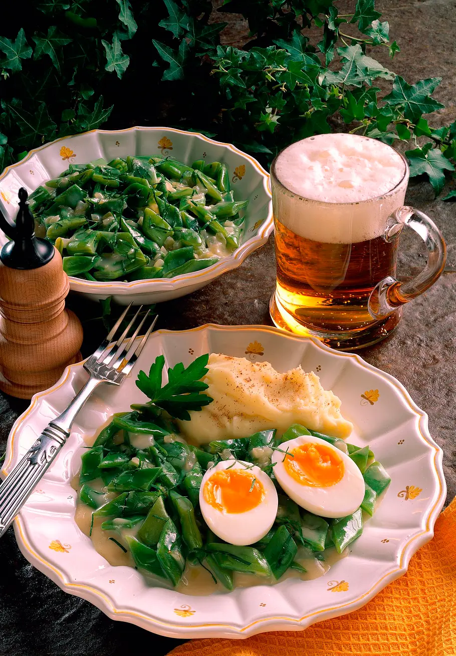 Süß-saure Schneidebohnen mit Kartoffelpüree Rezept Süß-saure Schneidebohnen mit Kartoffelpüree Rezept