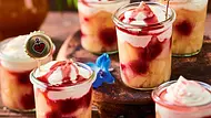 Süße Absacker mit Mascarpone-Sahne-Schaum Rezept - Foto: LECKER @ Bauer Media Group
