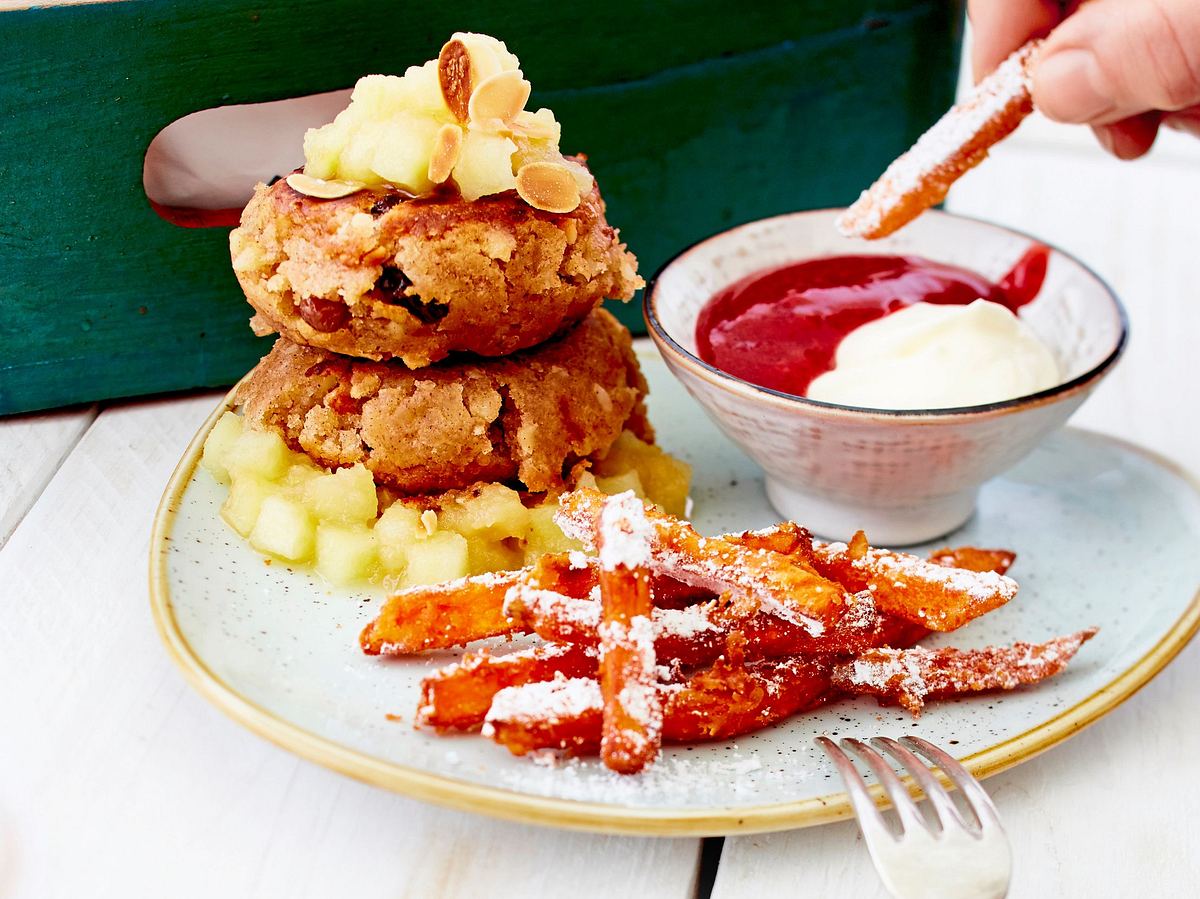 Süße Buletten  zu Pommes rot-weiß Rezept