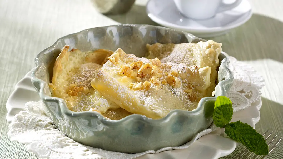 Süße Ravioli mit süßer Soße (labinski Krafi) Rezept - Foto: LECKER @ Bauer Media Group Süße Ravioli mit süßer Soße (labinski Krafi) Rezept - Foto: LECKER @ Bauer Media Group