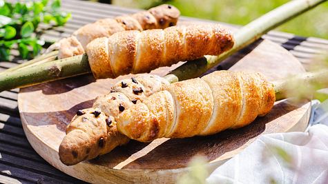 Süßes Stockbrot Rezept - Foto: ShowHeroes