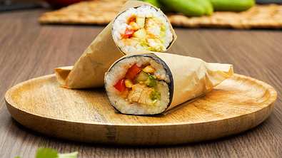 Sushi Burrito - Foto: ShowHeroes für LECKER @ Bauer Media Group