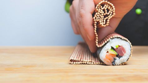 Selbstgemachtes Sushi ist ein einfach gemacht - Foto: iStock