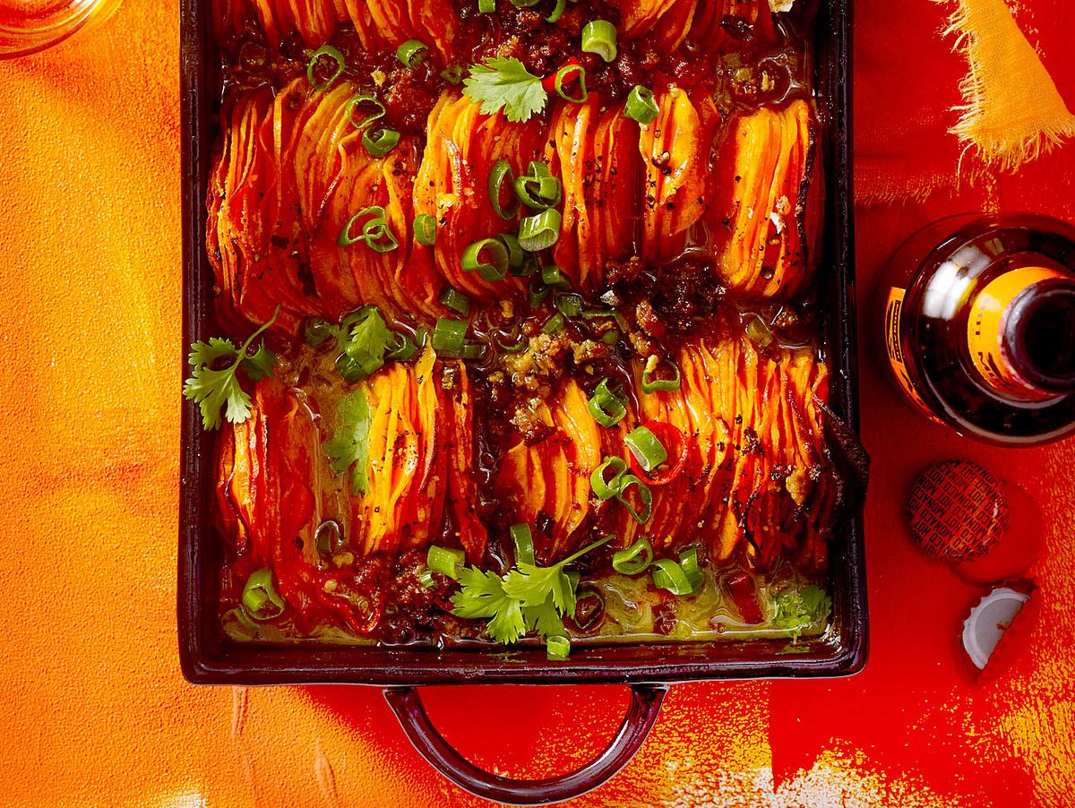 Süßkartoffelcurry in Bataten-Zinnober Rezept