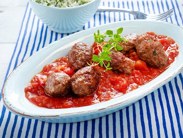 Susukakia (Hackfleischröllchen in Tomatensoße) mit Reis Rezept Susukakia (Hackfleischröllchen in Tomatensoße) mit Reis Rezept