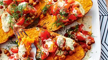 Sweet-Potato-Dreams und famose Mandelsoße Rezept - Foto: LECKER @ Bauer Media Group Sweet-Potato-Dreams und famose Mandelsoße Rezept - Foto: LECKER @ Bauer Media Group