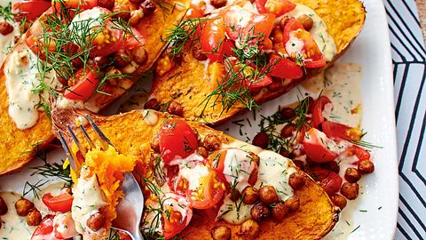 Sweet-Potato-Dreams und famose Mandelsoße Rezept - Foto: House of Food / Bauer Food Experts KG