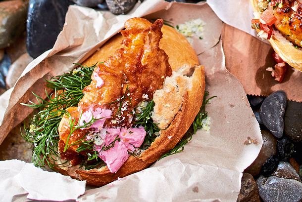 Sylter Fischbrötchen Backfisch im Bierteig Rezept Sylter Fischbrötchen Backfisch im Bierteig Rezept