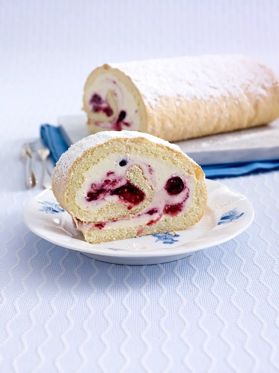 Sylter Rote Grütze-Rolle Rezept Sylter Rote Grütze-Rolle Rezept