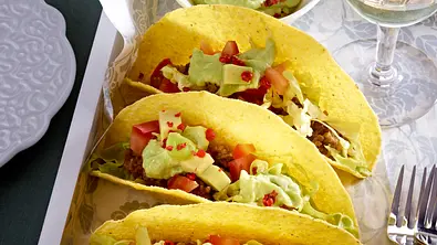 Tacos mit Rinderhack und Avocado Rezept - Foto: LECKER @ Bauer Media Group