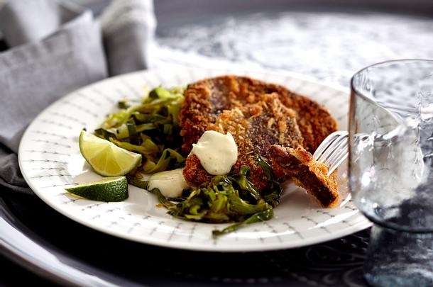 Tafelspitzschnitzel mit Limetten-Meerrettich-Mayo Rezept Tafelspitzschnitzel mit Limetten-Meerrettich-Mayo Rezept