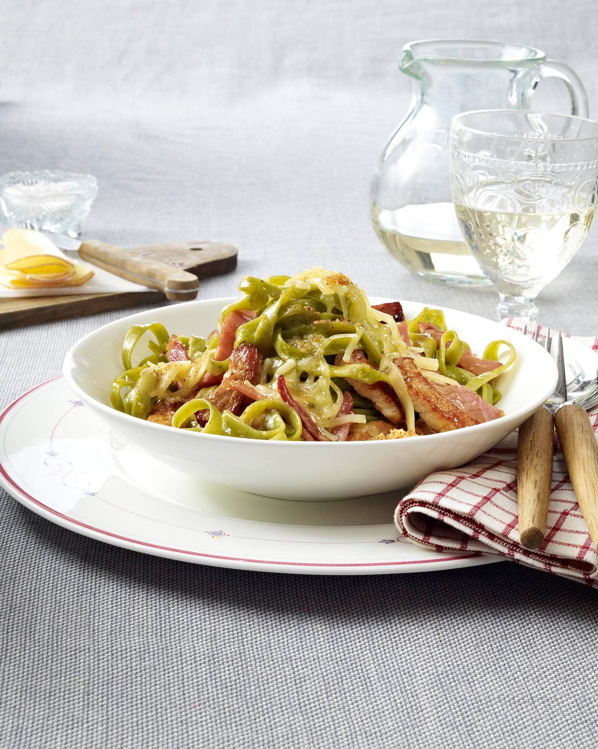 Tagliatelle à la Cordon bleu Rezept