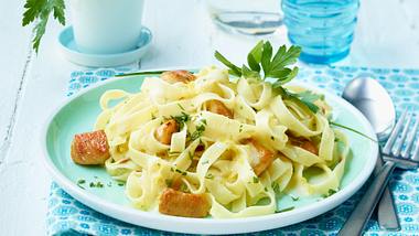 Tagliatelle al limone (Bandnudeln mit Zitronen-Soße) Rezept - Foto: House of Food / Bauer Food Experts KG