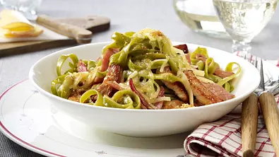 Tagliatelle Cordon bleu Rezept - Foto: LECKER @ Bauer Media Group