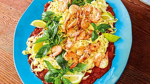 Tagliatelle mit Fenchelsugo und Garnelen Rezept - Foto: House of Food / Bauer Food Experts KG