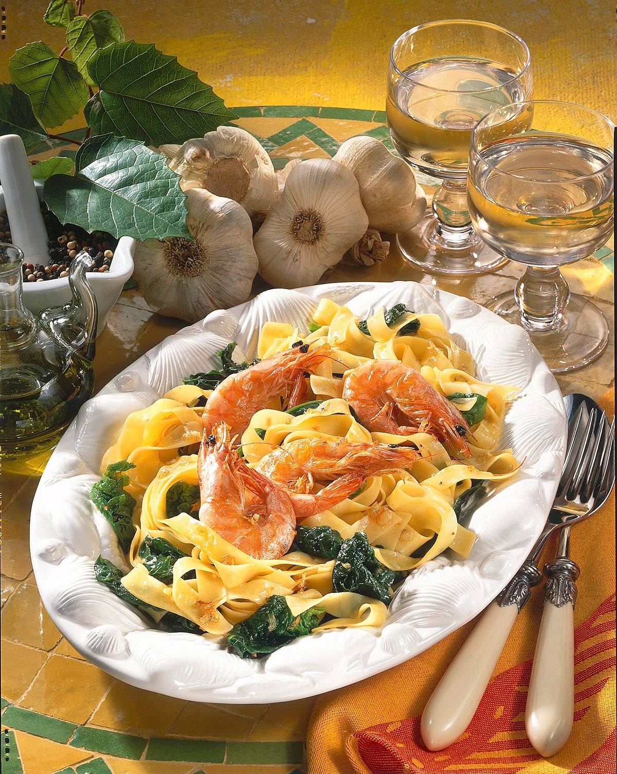 Tagliatelle mit Garnelen und Spinat Rezept