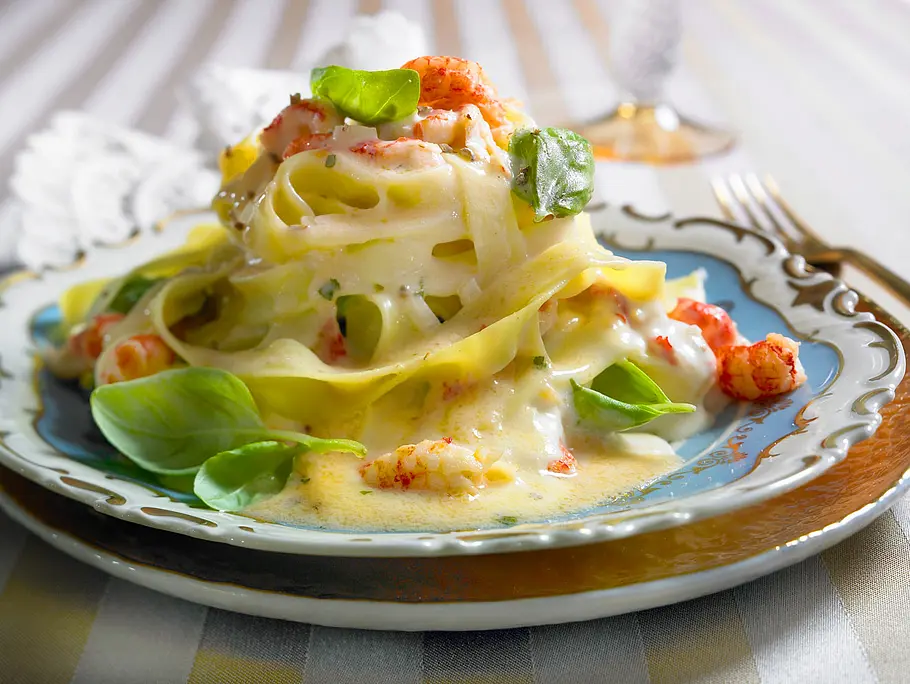 Tagliatelle mit Krebsfleisch Rezept Tagliatelle mit Krebsfleisch Rezept