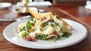 Tagliatelle mit krossem Bacon & Rucola Rezept - Foto: House of Food / Bauer Food Experts KG