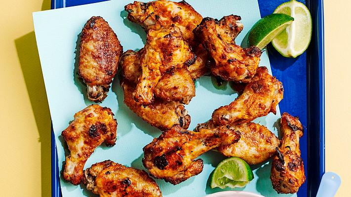 Tandoori Chicken Drums mit Gurken-Raita Rezept - Foto: Image Professionals