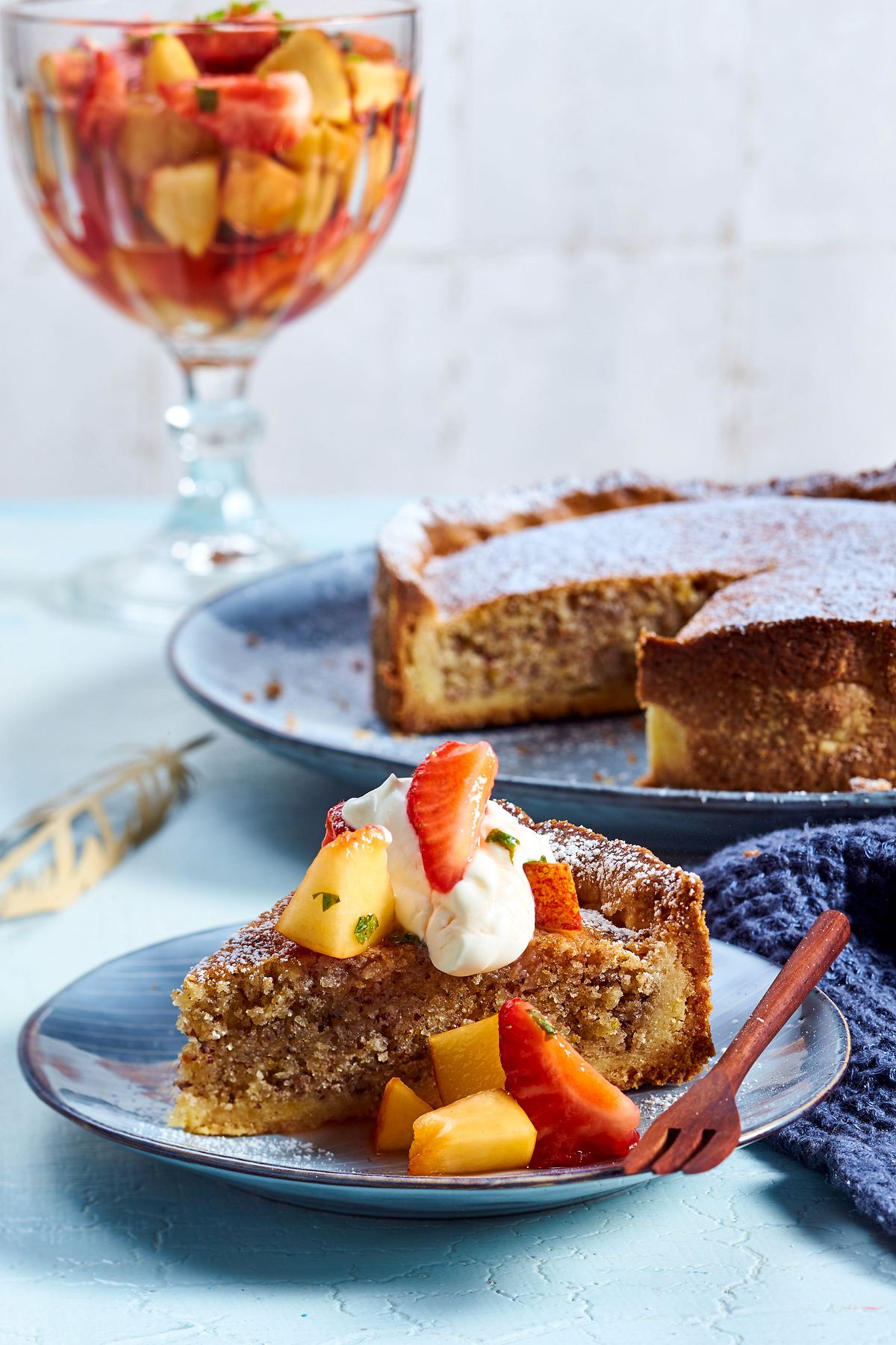 Tapas Menü Mandeltorte mit Obstsalat Rezept