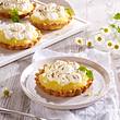 Tarteletts mit Lemon Curd-Creme und Baisertuffs Rezept - Foto: House of Food / Bauer Food Experts KG