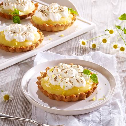 Tarteletts Mit Lemon Curd Creme Und Baisertuffs Rezept Lecker