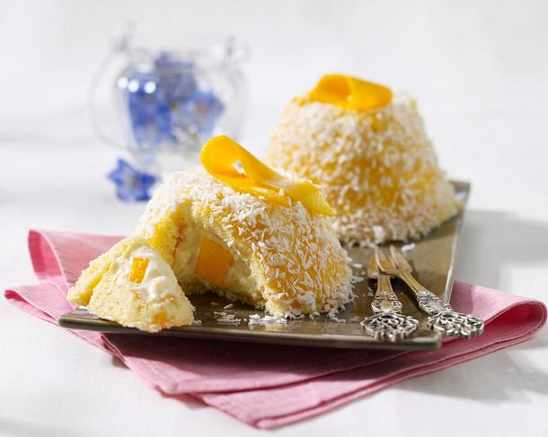 Tartufo mit Mango, Ricottacreme und Kokosraspeln Rezept Tartufo mit Mango, Ricottacreme und Kokosraspeln Rezept